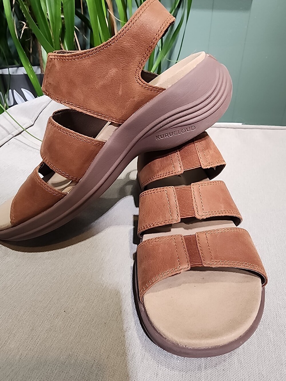 KURU Coda Muse Brown Leather Sandal Supportive Cute Plantar Fasciitis